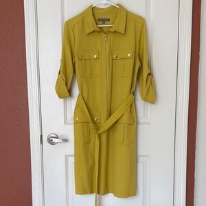 NWOT Sharagano Women’s Dress. Size 12💚